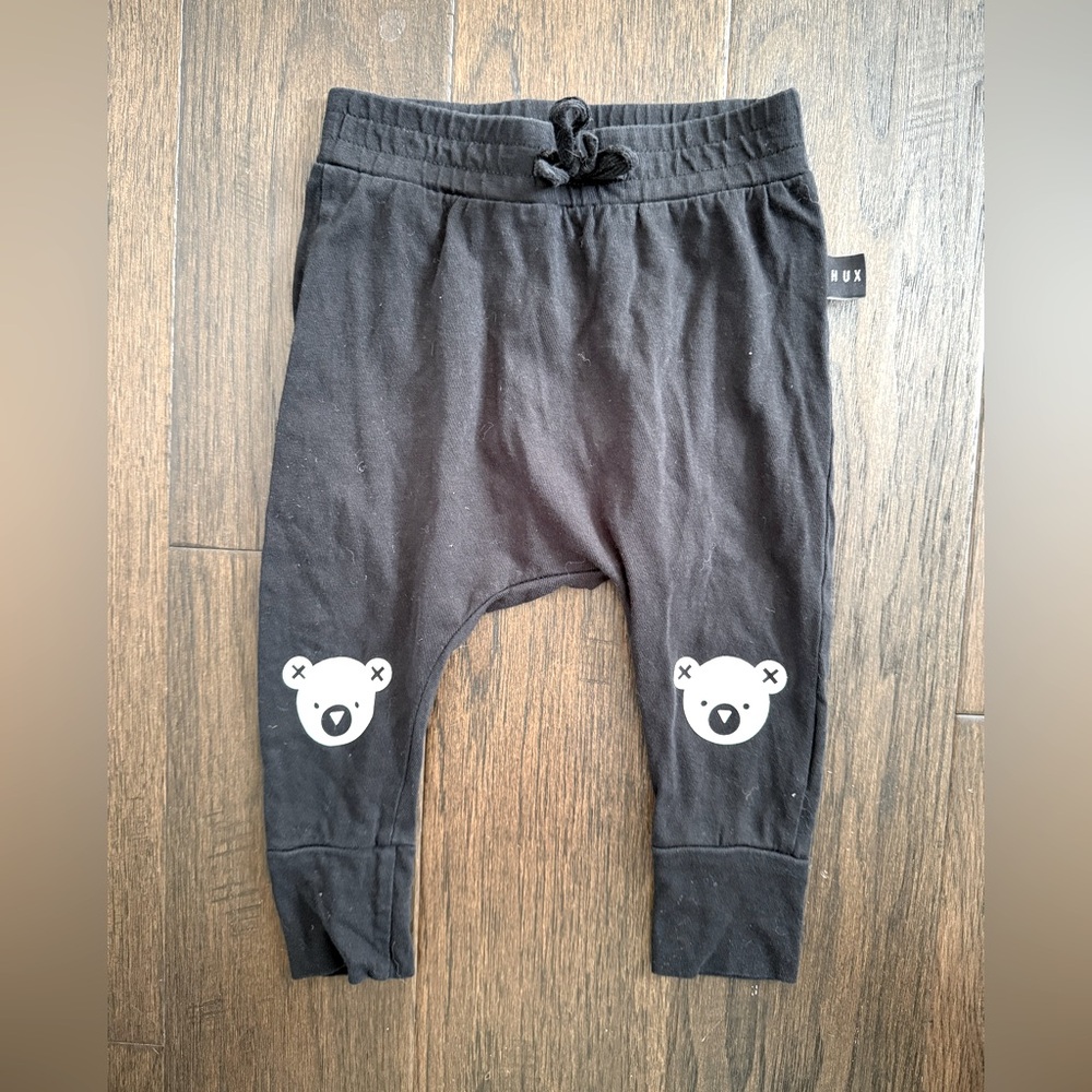Hux baby pants 12-18 EUC